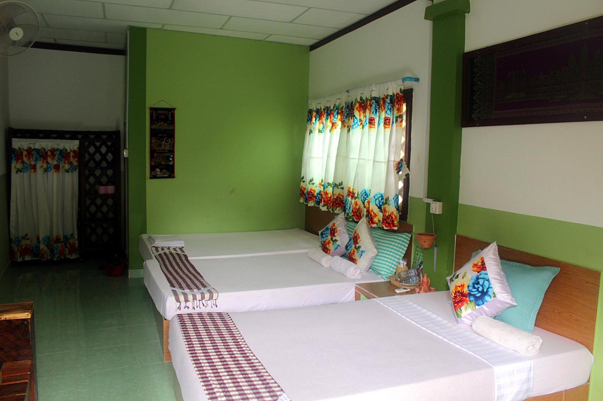 Garden Guesthouse Kampong Chhnang Oda fotoğraf