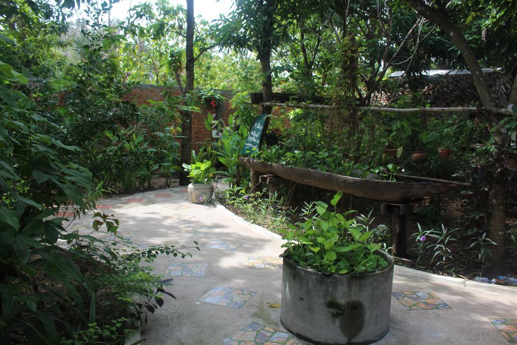 Garden Guesthouse Kampong Chhnang Dış mekan fotoğraf