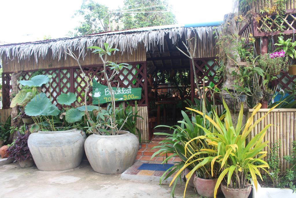 Garden Guesthouse Kampong Chhnang Dış mekan fotoğraf