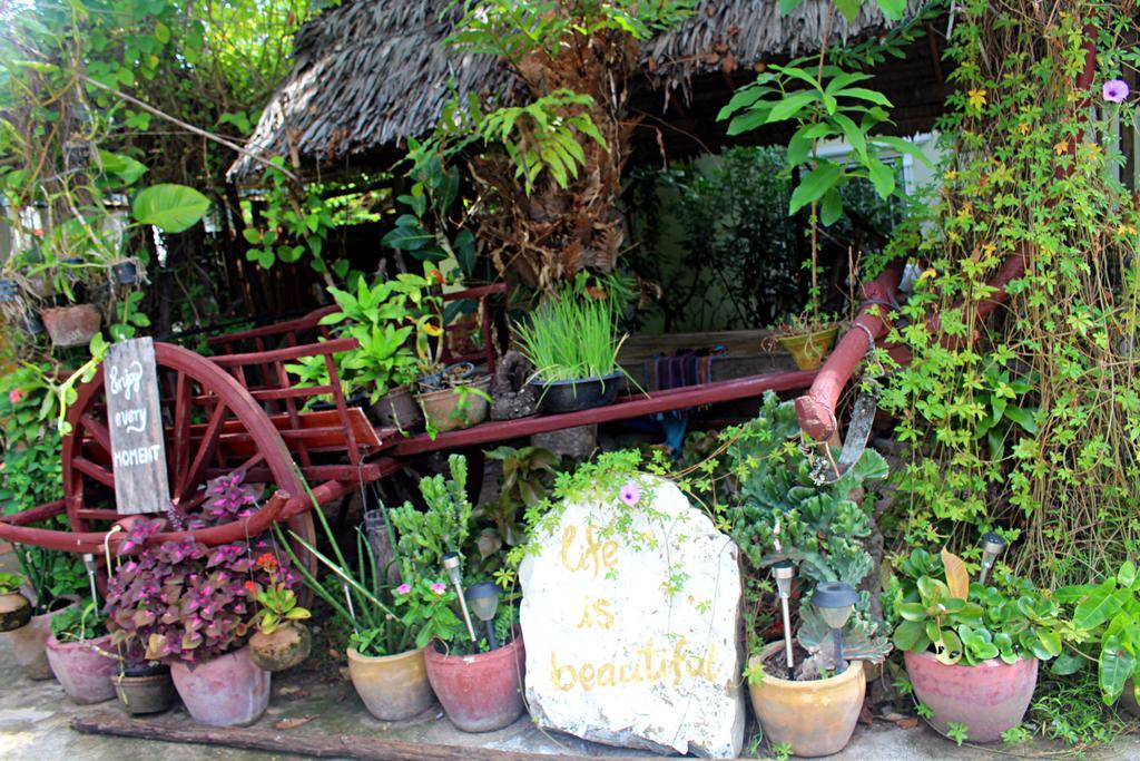 Garden Guesthouse Kampong Chhnang Dış mekan fotoğraf